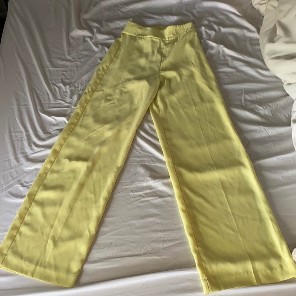 EXPRESS yellow wide leg super high rise pant